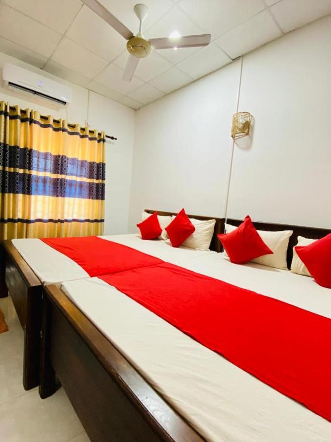 Meegahapokuna Resort 阿努拉德普勒 外观 照片