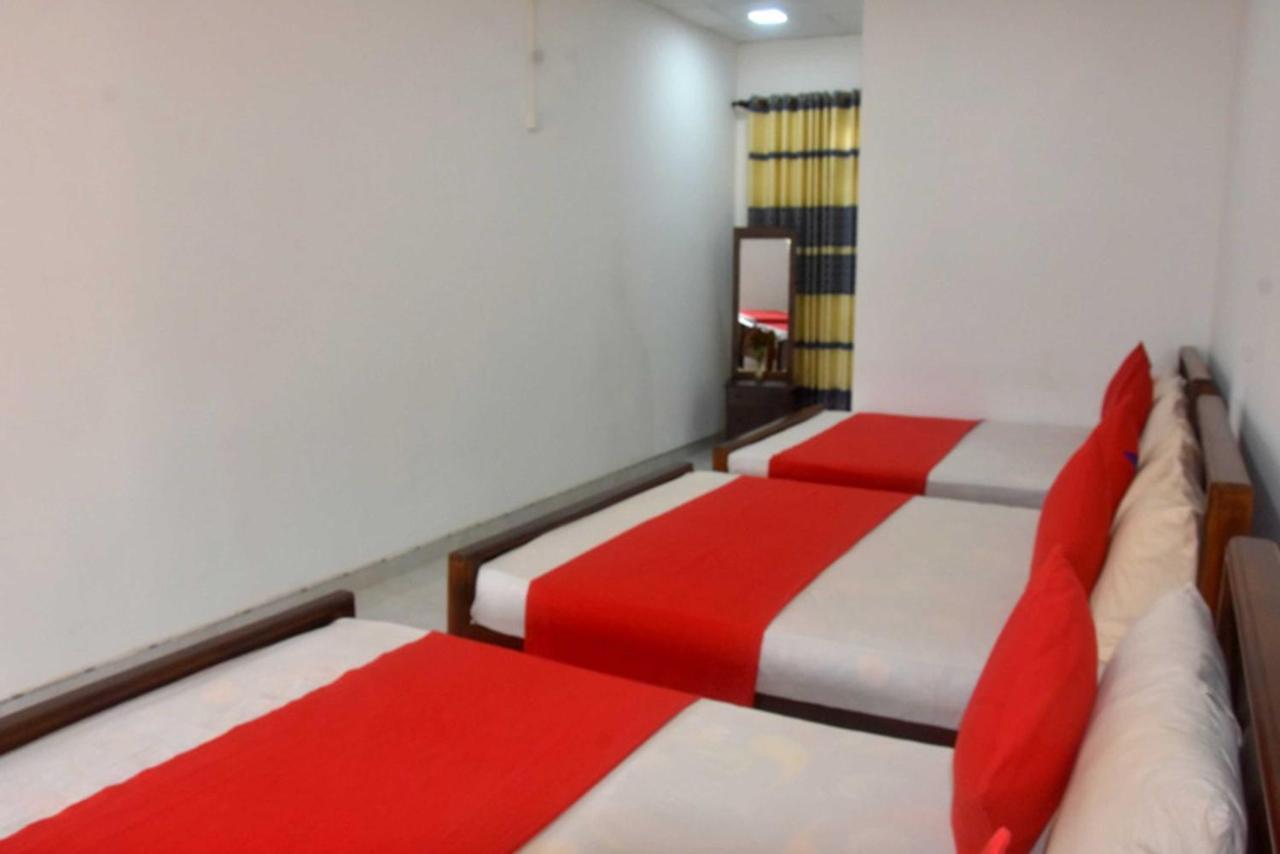 Meegahapokuna Resort 阿努拉德普勒 外观 照片