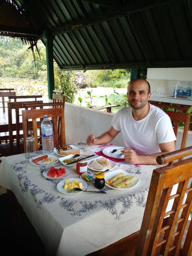 Meegahapokuna Resort 阿努拉德普勒 外观 照片